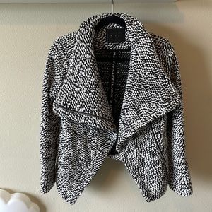 Blank nyc knitted fold over jacket